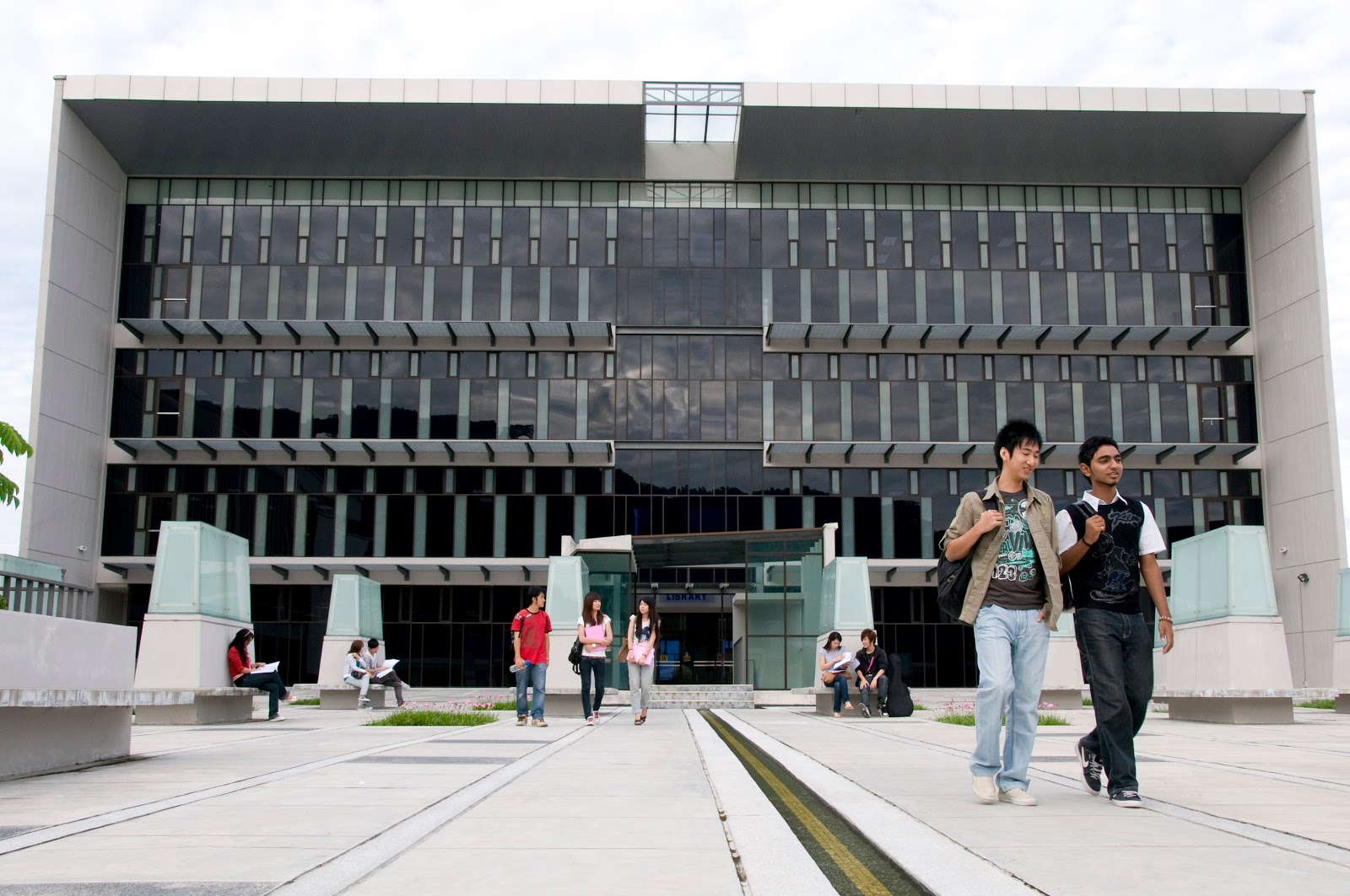 Campus thumbnail 5